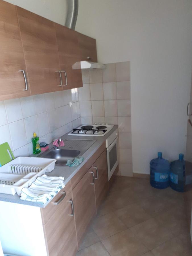 Udicarski Dom Usce Aljmas Bagian luar foto