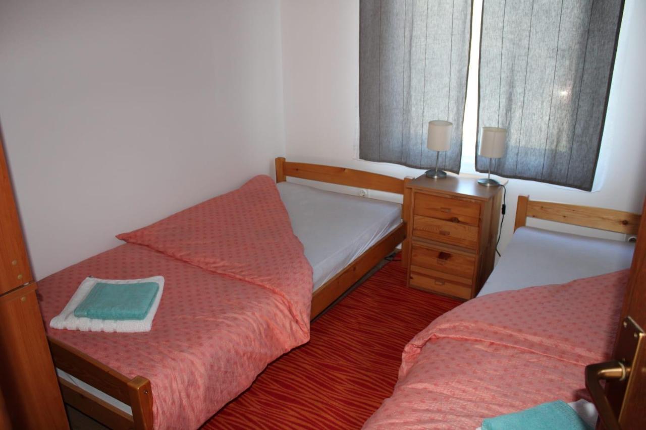 Udicarski Dom Usce Aljmas Bagian luar foto