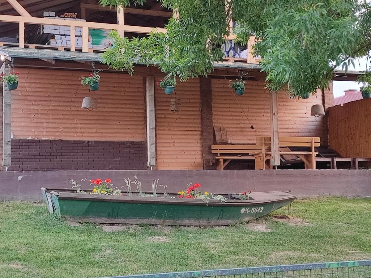 Udicarski Dom Usce Aljmas Bagian luar foto